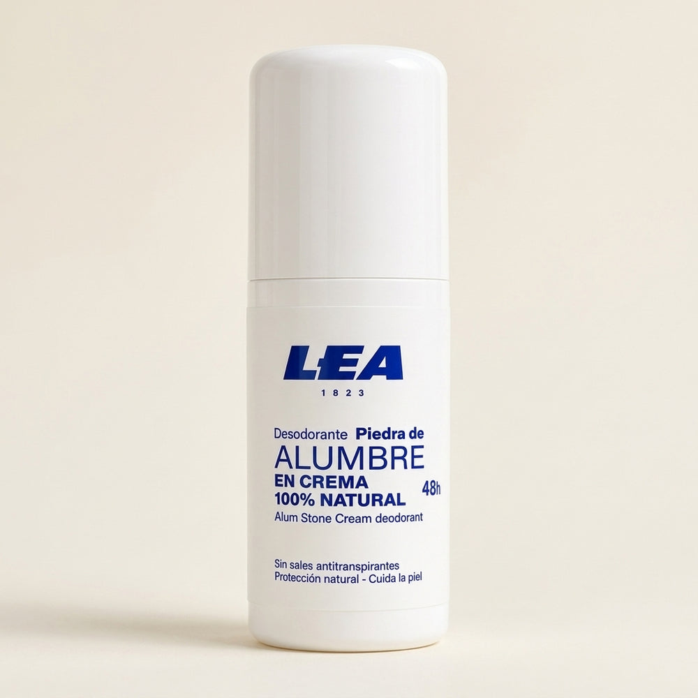 Desodorante LEA Piedra de Alumbre en crema roll-on sobre fondo marfil